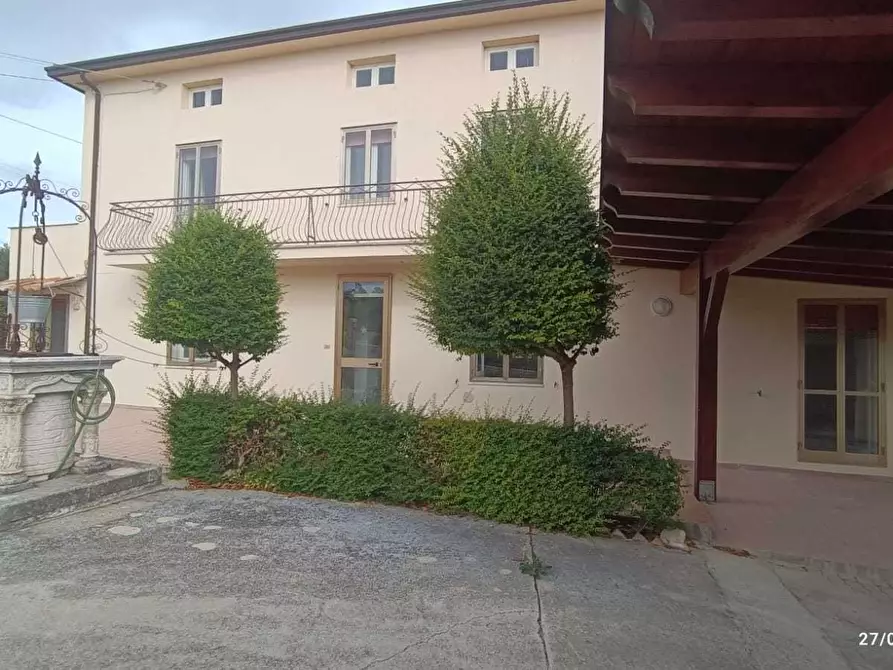 Immagine 4 di Casa indipendente in vendita  in contrada follani 260 a Lanciano