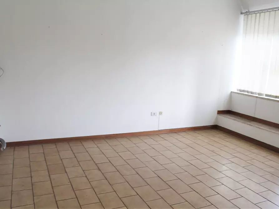 Immagine 5 di Ufficio in affitto  in Via Floraspe Renzetti 11 a Lanciano