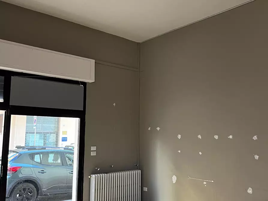 Immagine 7 di Locale commerciale in affitto  in via milano 48 a Lanciano