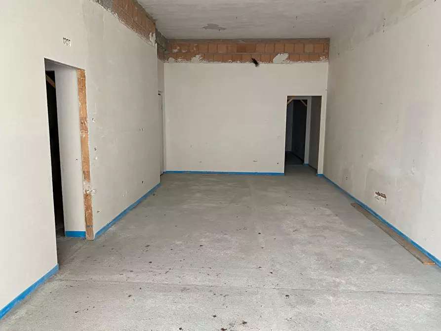 Immagine 22 di Pentalocale in vendita  in Via Piave 73 a Lanciano