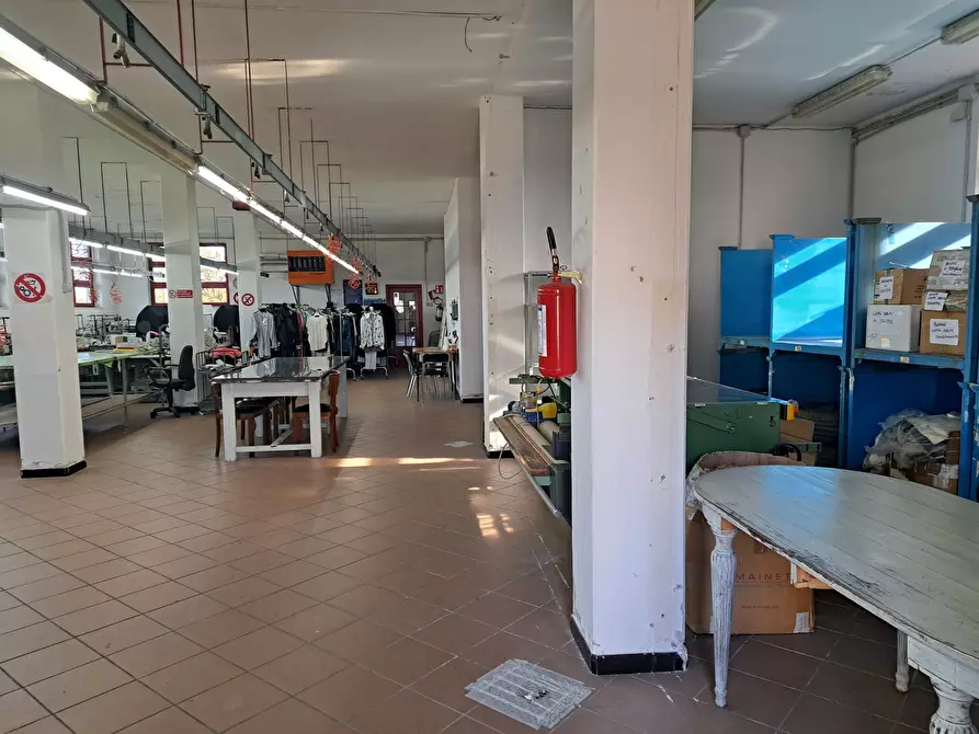 Immagine 4 di Attività artigianale in affitto  in SS538 a Orsogna