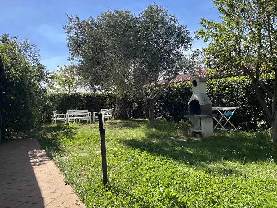 Immagine 13 di Casa indipendente in vendita  in Via Aurelia Sud a Cecina