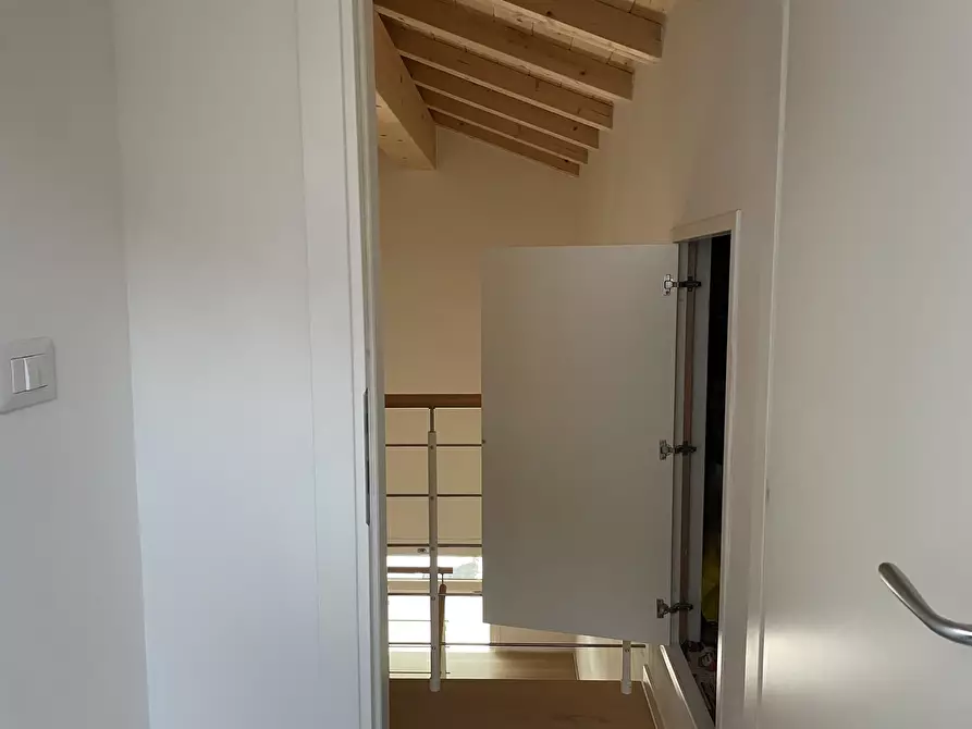 Immagine 12 di Trilocale in vendita  in Viale della Repubblica a Cecina