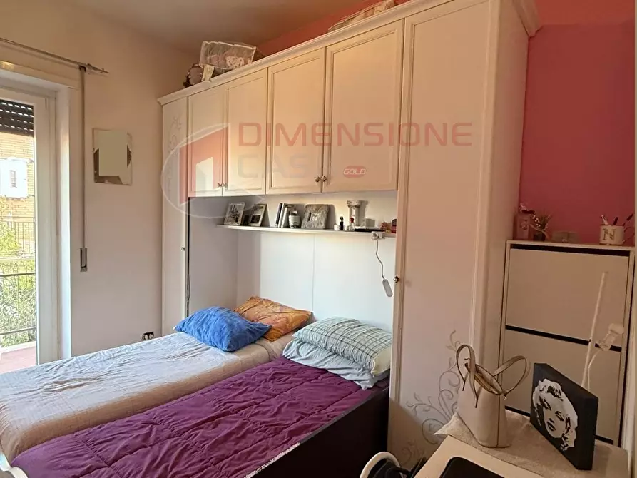 Immagine 14 di Trilocale in vendita  in Via Partanna a Roma
