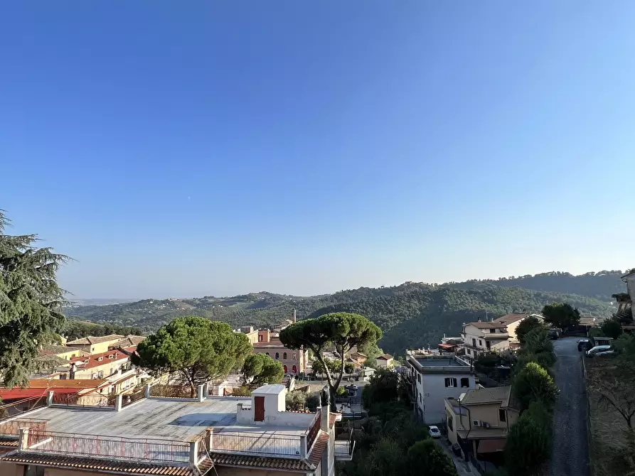Immagine 7 di Attico in vendita  in Via Del Monte 13 a Morlupo