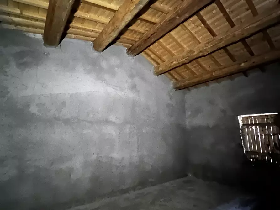 Immagine 7 di Terratetto in vendita  in Frazione Rasenna 1 a Visso