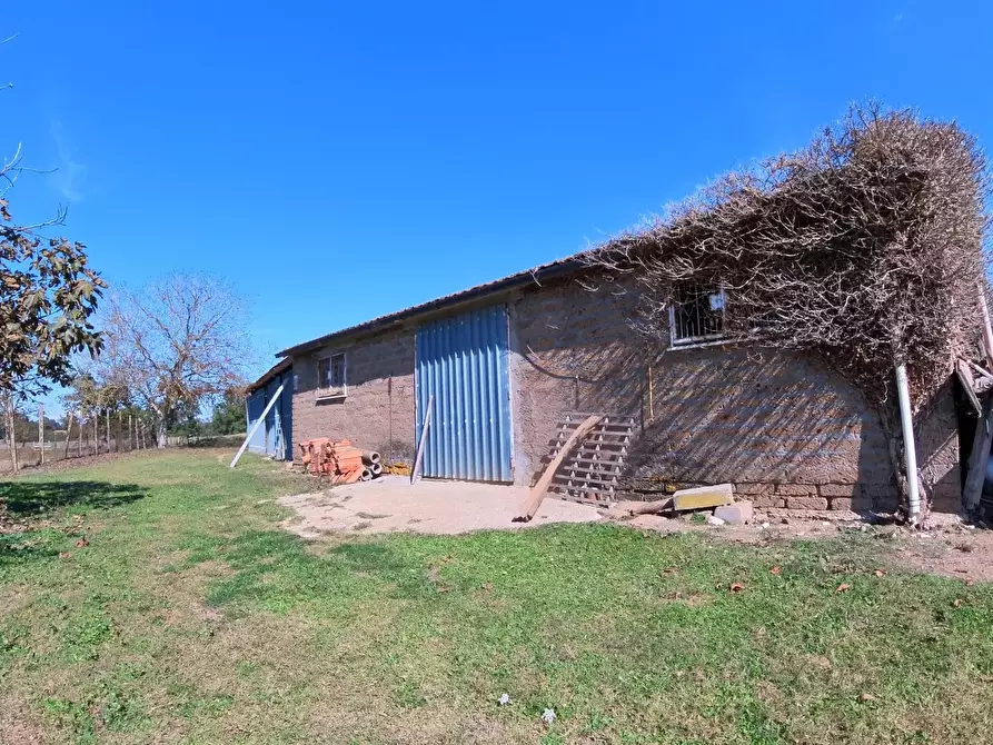 Immagine 30 di Villa in vendita  in Strada Comunale Campo Maggiore 10 a Rignano Flaminio