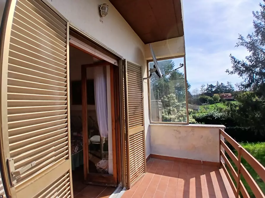 Immagine 16 di Casa bifamiliare in vendita  in Strada Valle di Baccano 3 a Campagnano Di Roma