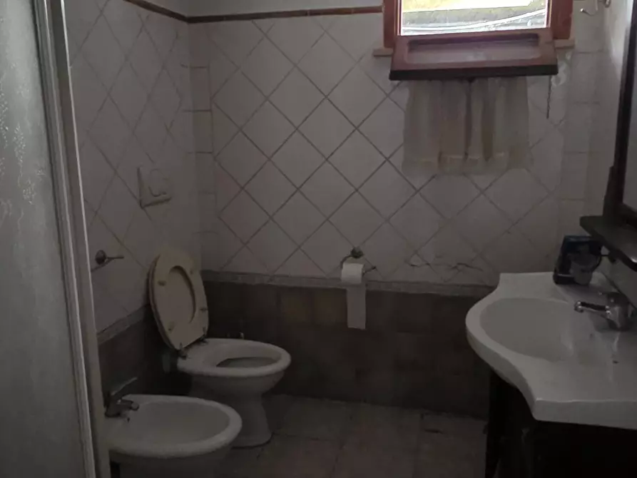 Immagine 73 di Palazzo in vendita  in Via Giovanni Pascoli 18 a Morlupo