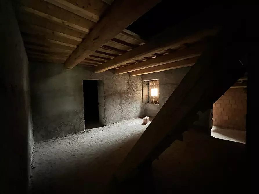 Immagine 20 di Terratetto in vendita  in Frazione Rasenna 1 a Visso