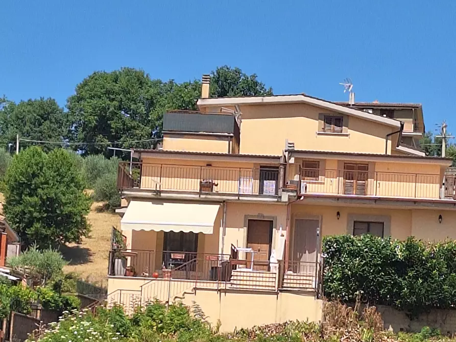 Immagine 1 di Villetta a schiera in vendita  in Via Tonica Facchinaccia 8 a Rignano Flaminio