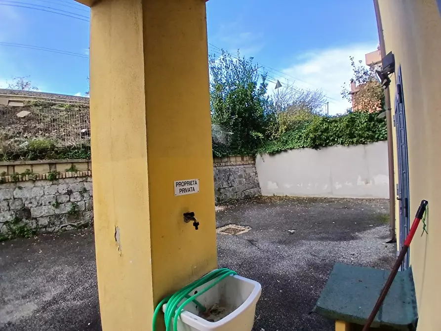 Immagine 54 di Quadrilocale in vendita  in Via Flaminia 104 a Castelnuovo Di Porto