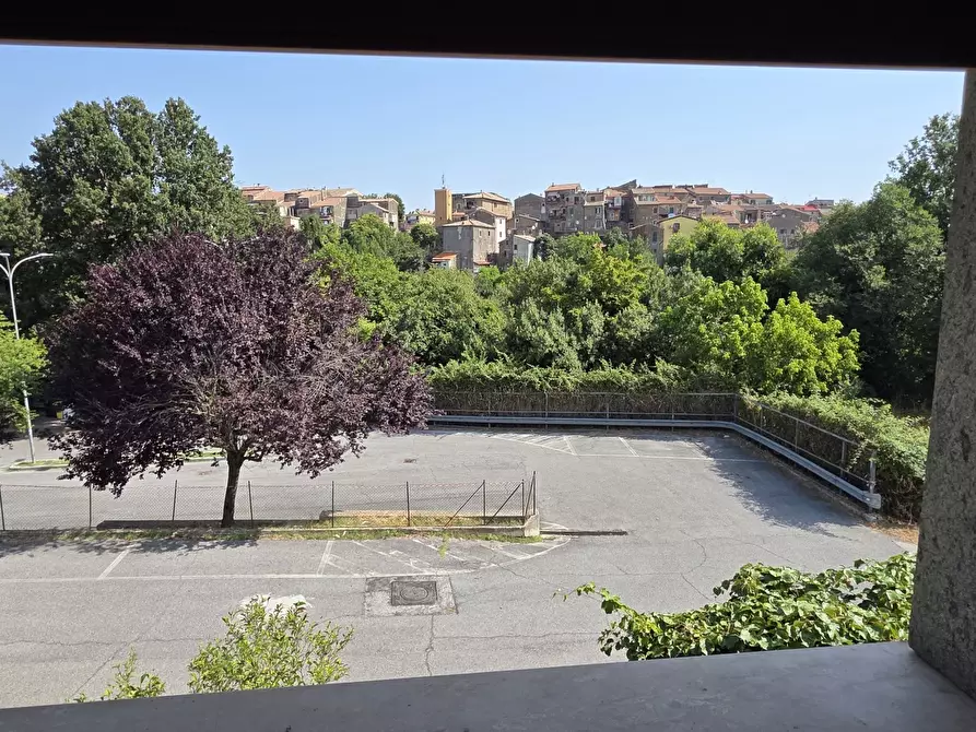 Immagine 40 di Palazzo in vendita  in Via Giovanni Pascoli 18 a Morlupo