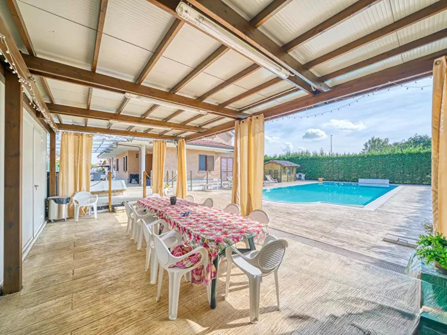 Immagine 5 di Villa in vendita  in Viale Paradiso a Rivarossa