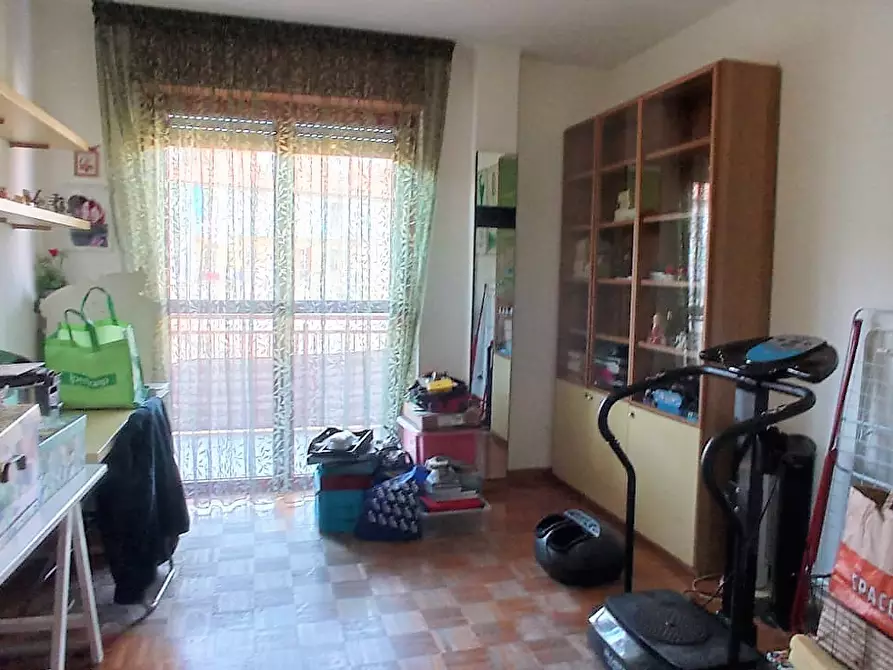 Immagine 19 di Pentalocale in vendita  in Via Villarbasse 32 a Torino