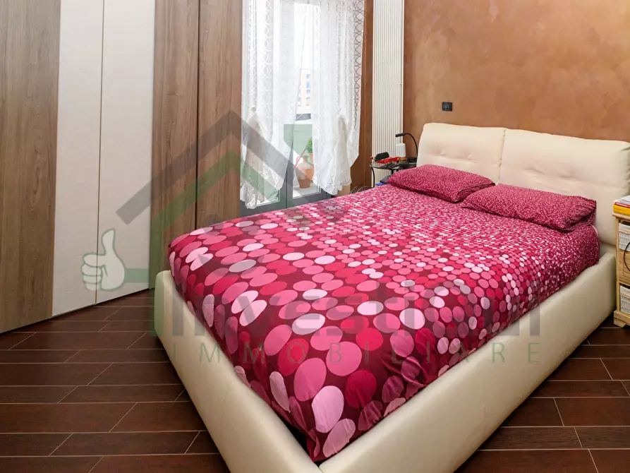 Immagine 13 di Trilocale in vendita  a Ciriè