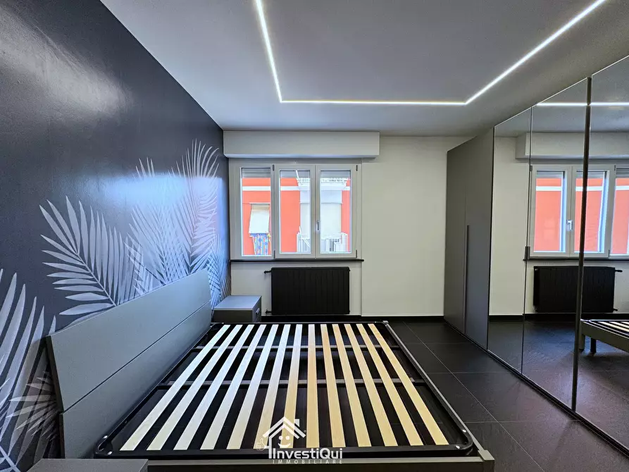 Immagine 25 di Trilocale in vendita  in Piazza della Vittoria 36 a Pietra Ligure