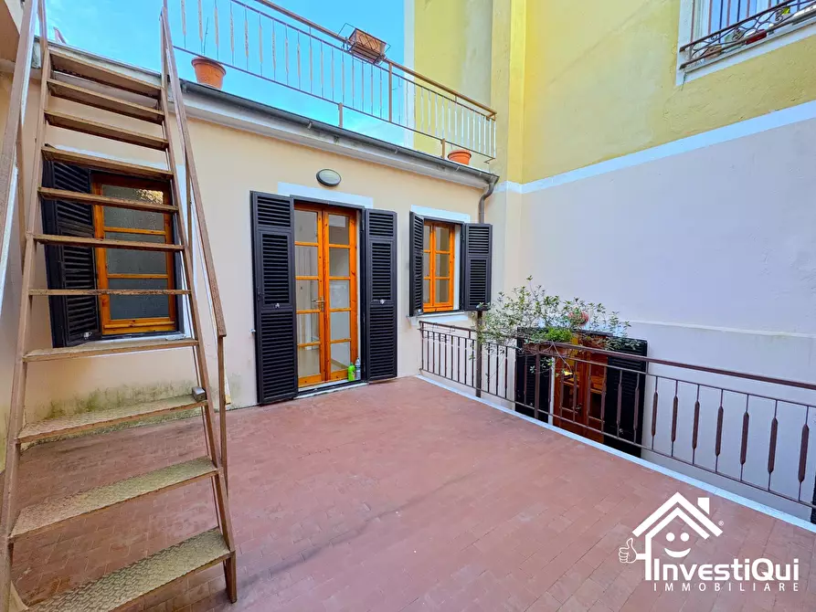 Immagine 30 di Pentalocale in vendita  in Piazza Umberto 1 a Tovo San Giacomo