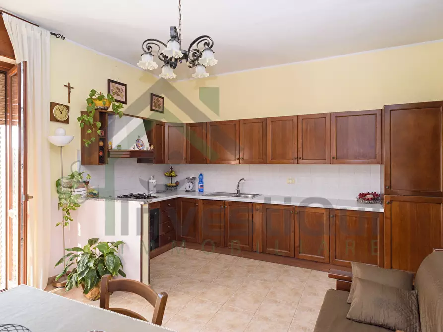 Immagine 6 di Trilocale in vendita  a Ciriè