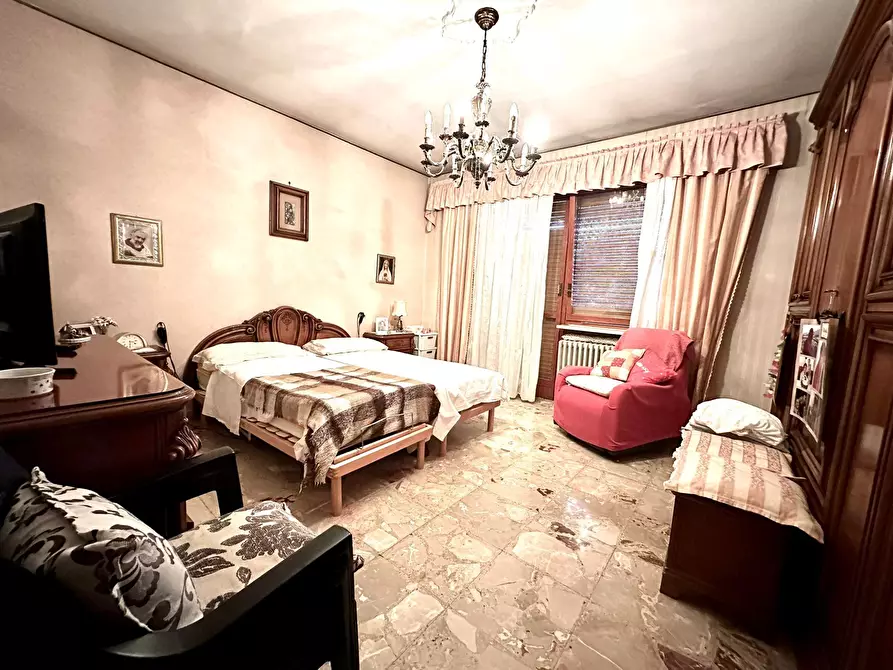 Immagine 24 di Quadrilocale in vendita  a Ciriè