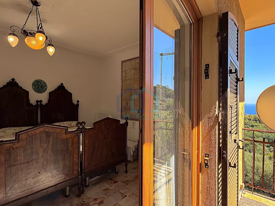 Immagine 11 di Villa in vendita  in Via Millelire 14 a Bergeggi