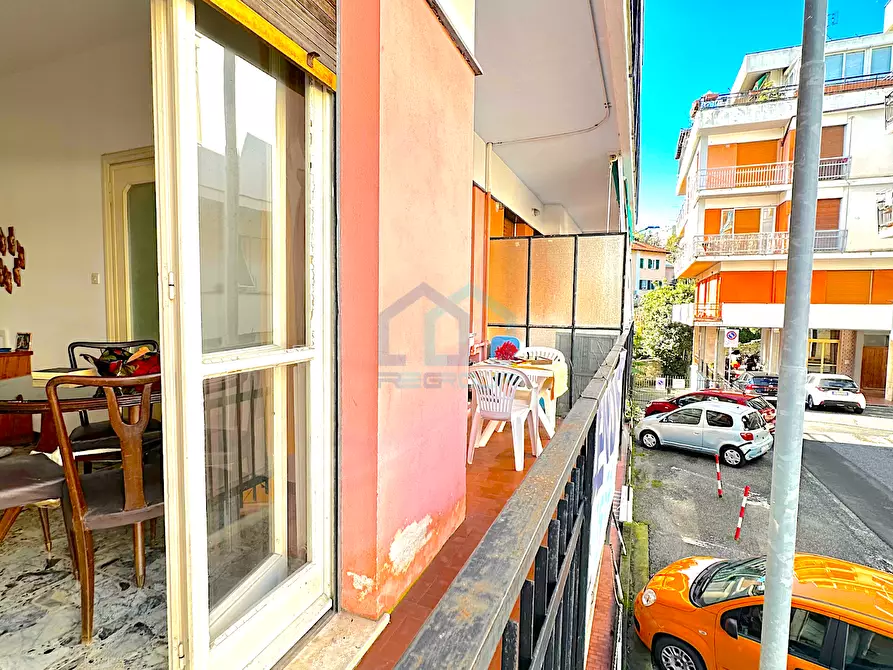 Immagine 14 di Bilocale in vendita  in Piazzale Piemonte 9 a Albissola Marina