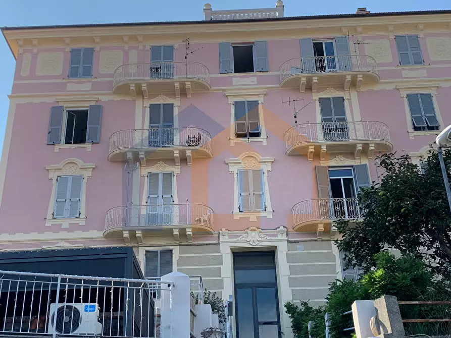 Immagine 2 di Appartamento in vendita  in Via Giovanni Amendola a Savona