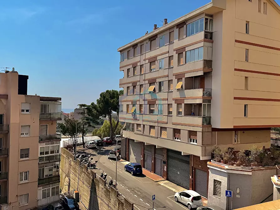 Immagine 2 di Quadrilocale in vendita  in Via Osvaldo Gnocchi Viani 37f a Savona