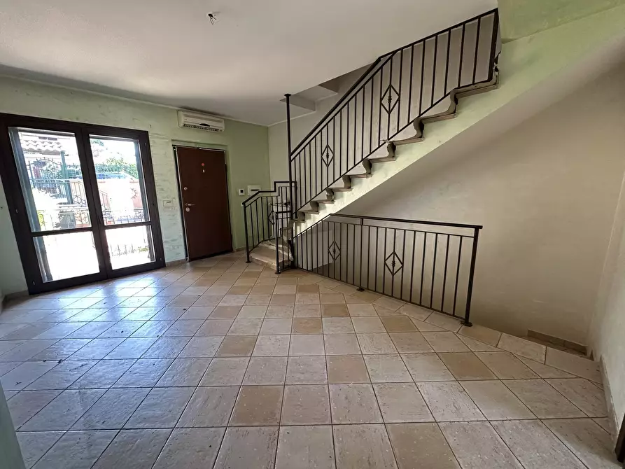 Immagine 17 di Villa in vendita  in Via Pietro Vannucci a Guidonia Montecelio