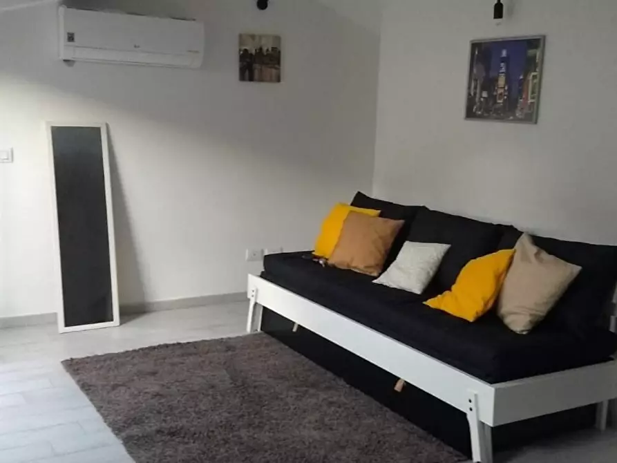 Immagine 43 di Trilocale in vendita  in Via Marche 89 a Fonte Nuova