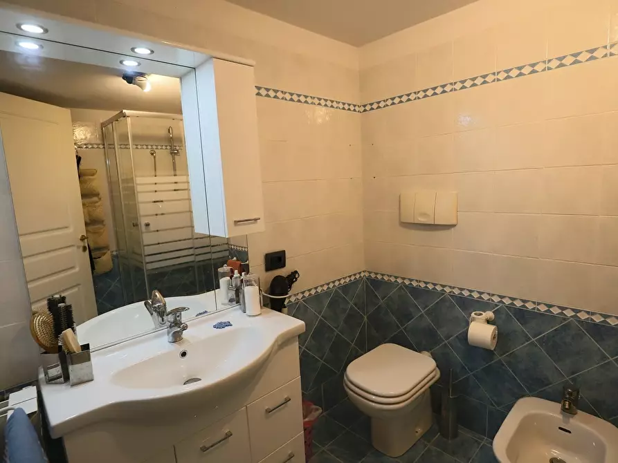 Immagine 27 di Villa in vendita  in Via di Marco Simone 80 a Guidonia Montecelio