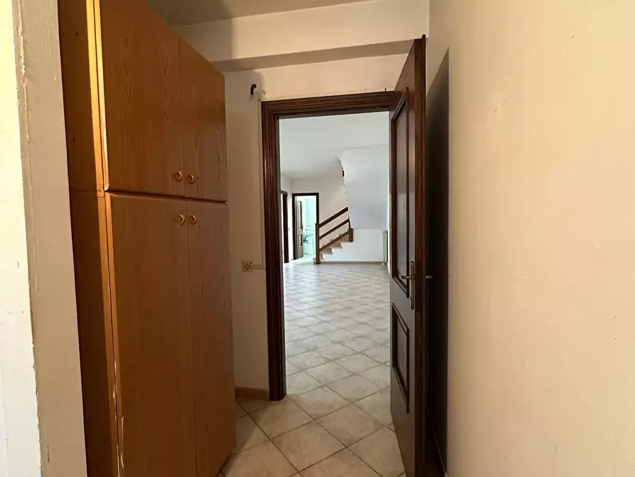 Immagine 36 di Casa trifamiliare in vendita  in Via Svetonio 73 a Guidonia Montecelio