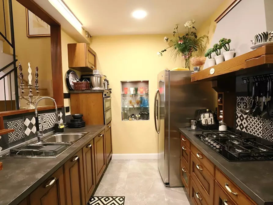 Immagine 13 di Villa in vendita  in Via di Marco Simone 80 a Guidonia Montecelio