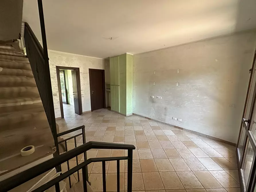 Immagine 18 di Villa in vendita  in Via Pietro Vannucci a Guidonia Montecelio