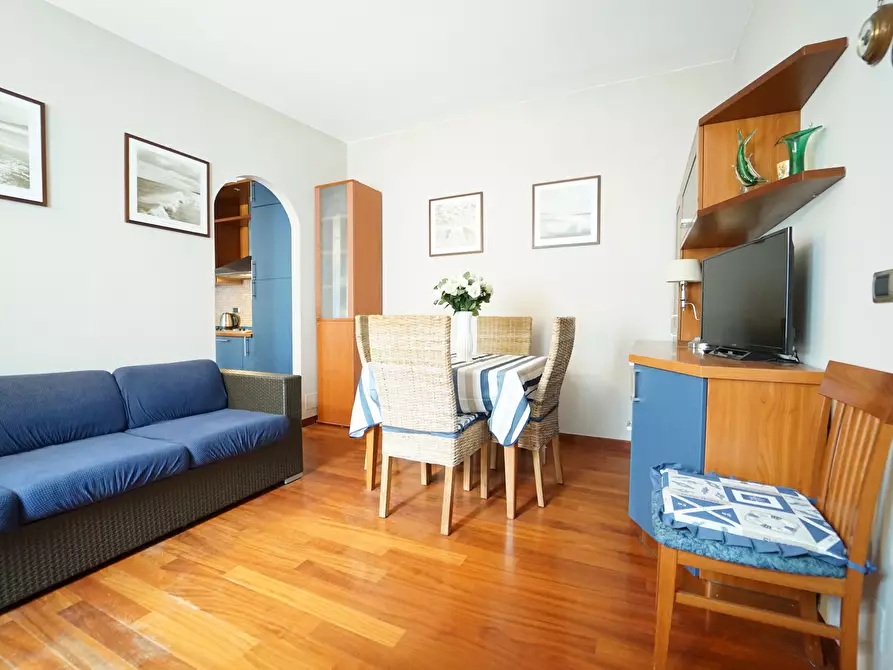 Immagine 4 di Trilocale in affitto  a Chiavari