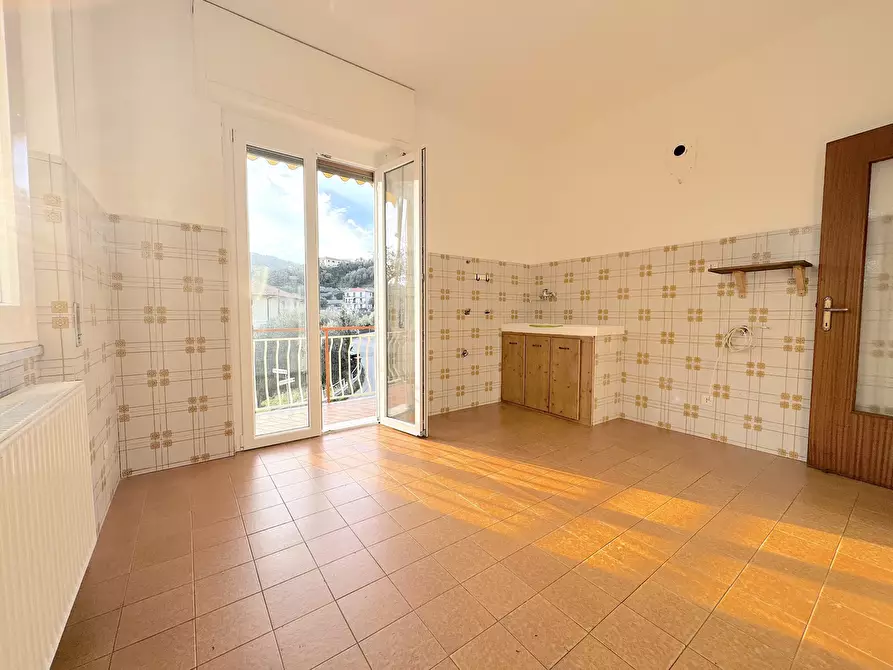 Immagine 5 di Trilocale in affitto  a Leivi