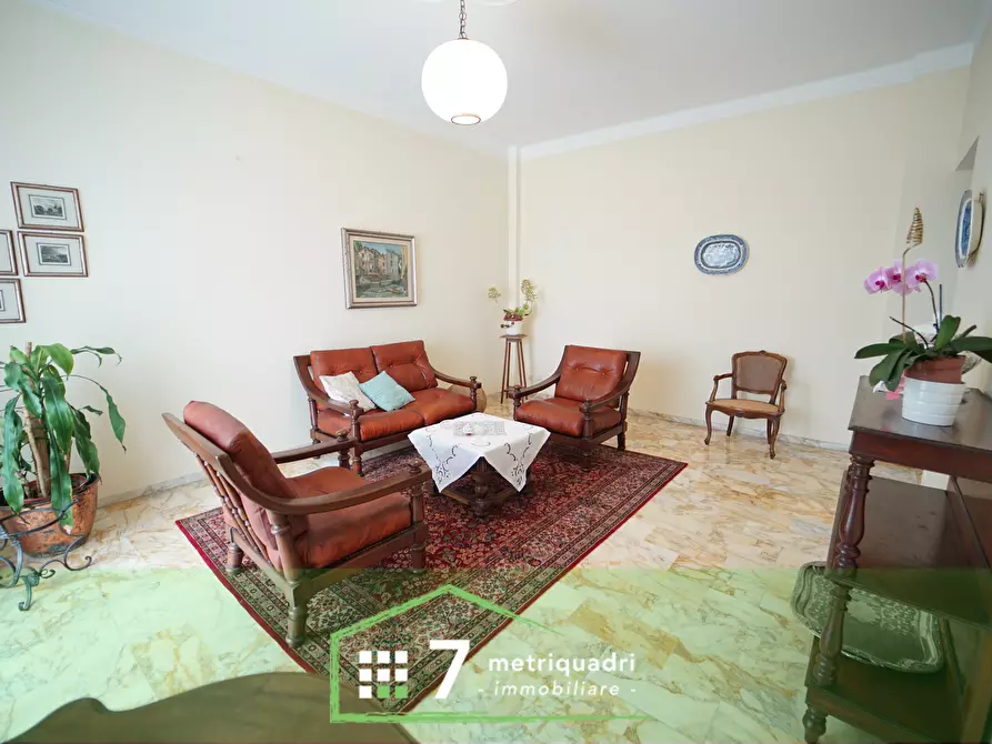 Immagine 6 di Pentalocale in affitto  a Chiavari