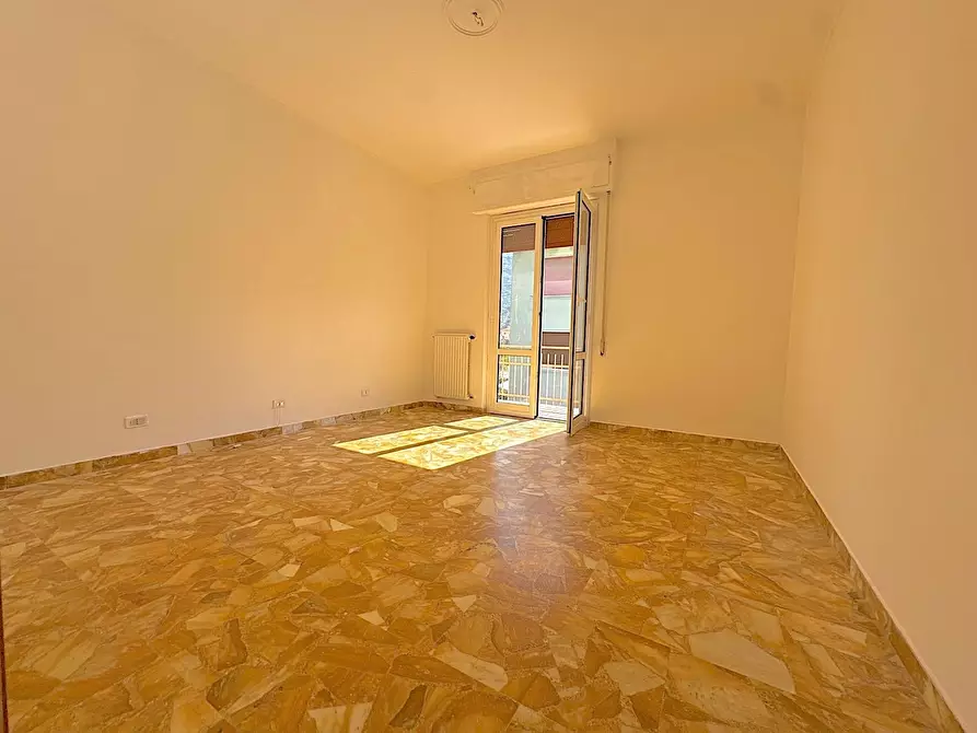 Immagine 10 di Trilocale in vendita  a Cogorno
