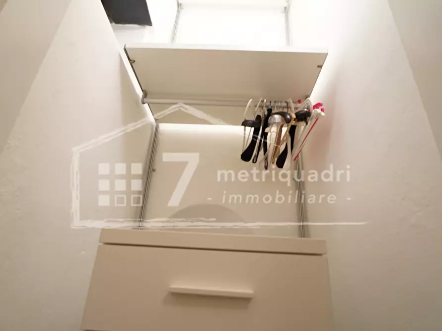 Immagine 17 di Pentalocale in affitto  a Chiavari