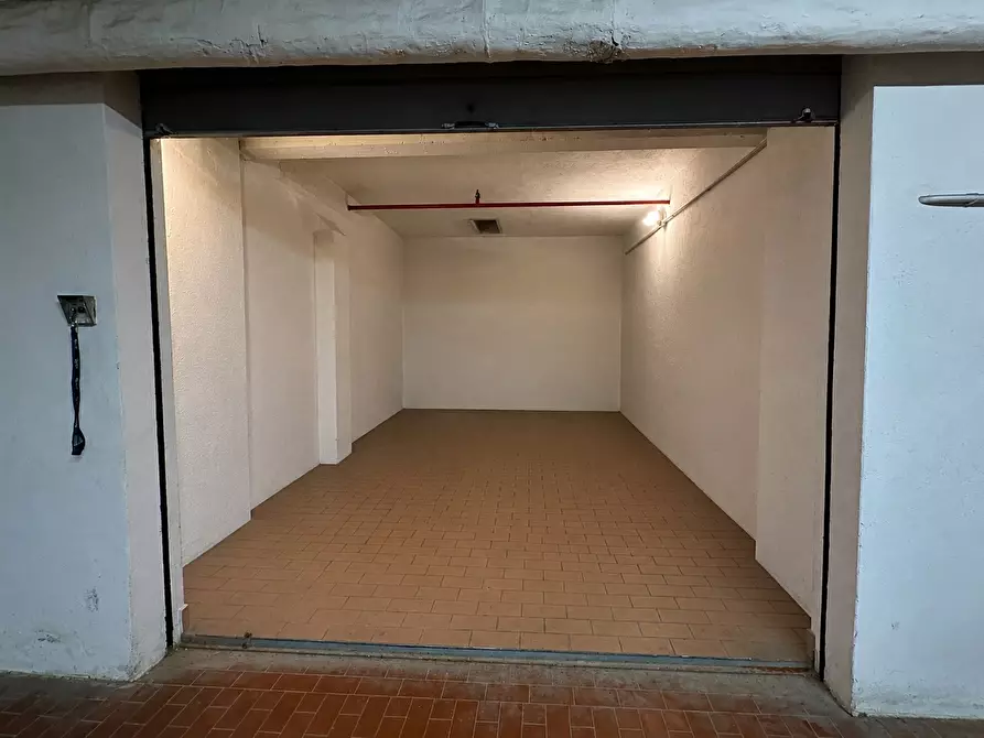 Immagine 14 di Trilocale in vendita  in Corso Cristoforo Colombo 11 a Chiavari
