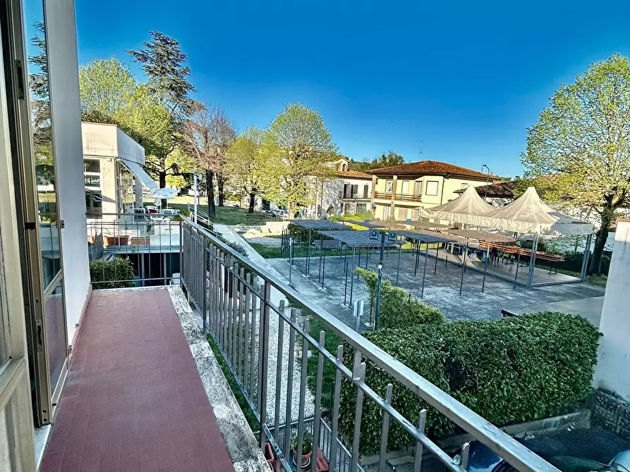 Immagine 13 di Trilocale in vendita  in Via San Francesco d' Assisi a Lastra A Signa