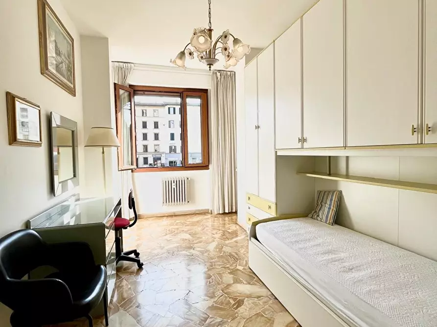 Immagine 6 di Quadrilocale in affitto  in Via Montello a Firenze