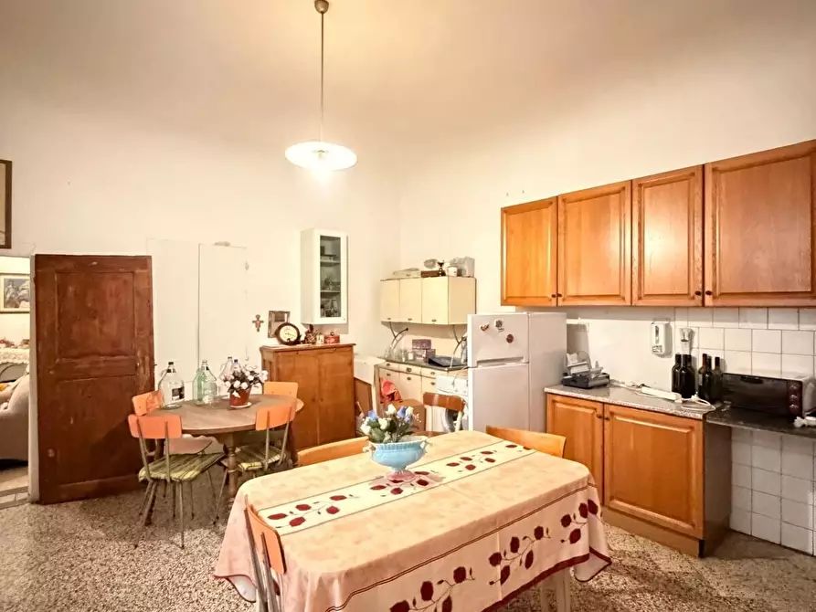 Immagine 21 di Appartamento in vendita  in Piazza Santa Trinita a Firenze