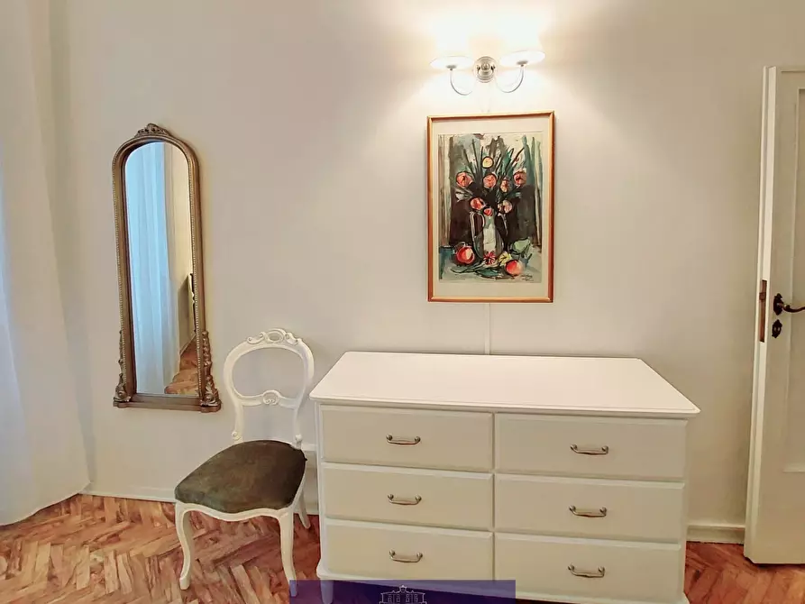 Immagine 13 di Appartamento in affitto  in Piazza Massimo D'Azeglio a Firenze