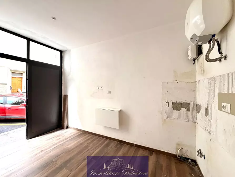 Immagine 4 di Locale commerciale in vendita  in Piazza Leopoldo a Firenze