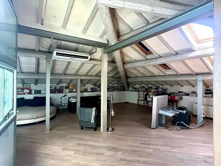 Immagine 10 di Villa in vendita  in Via XX Settembre a Firenze