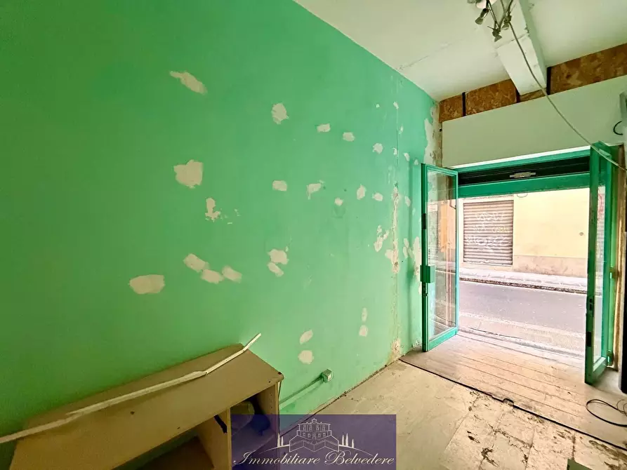 Immagine 1 di Locale commerciale in vendita  in Via Mino a Firenze