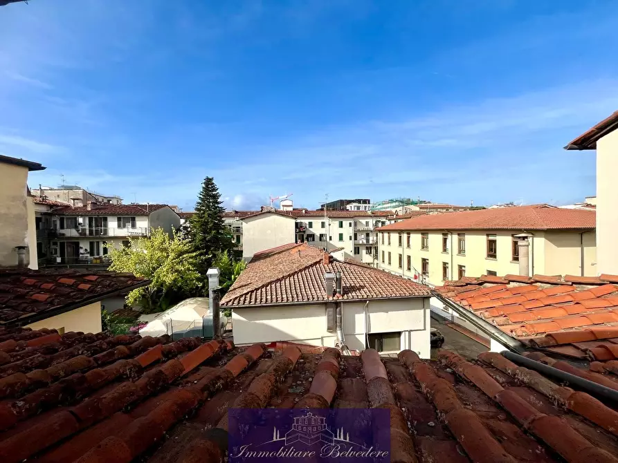 Immagine 10 di Bilocale in vendita  in Via Montebello a Firenze