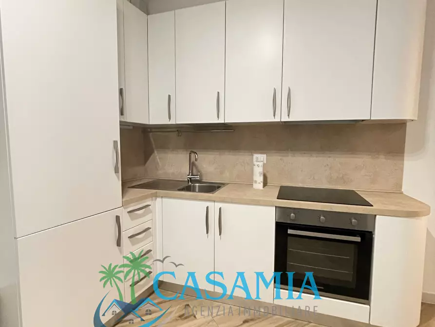 Immagine 4 di Bilocale in vendita  a Cupra Marittima