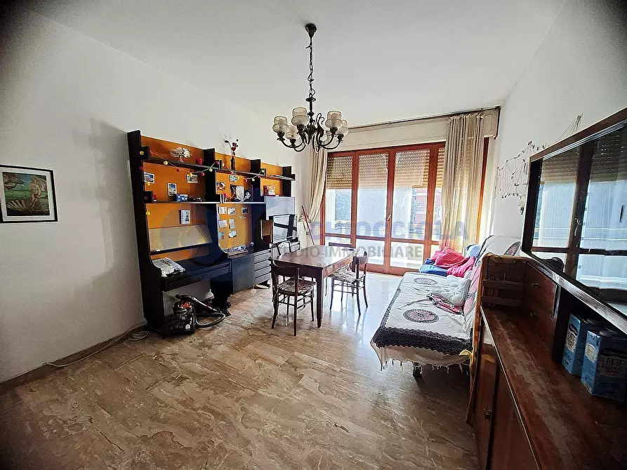 Immagine 14 di Pentalocale in vendita  in VIA CIPRIANI a Bologna